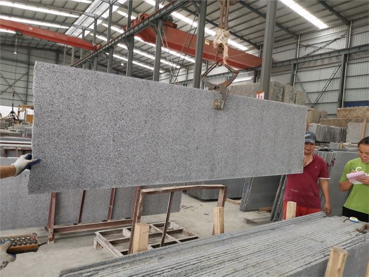 Flamed half slab of G654