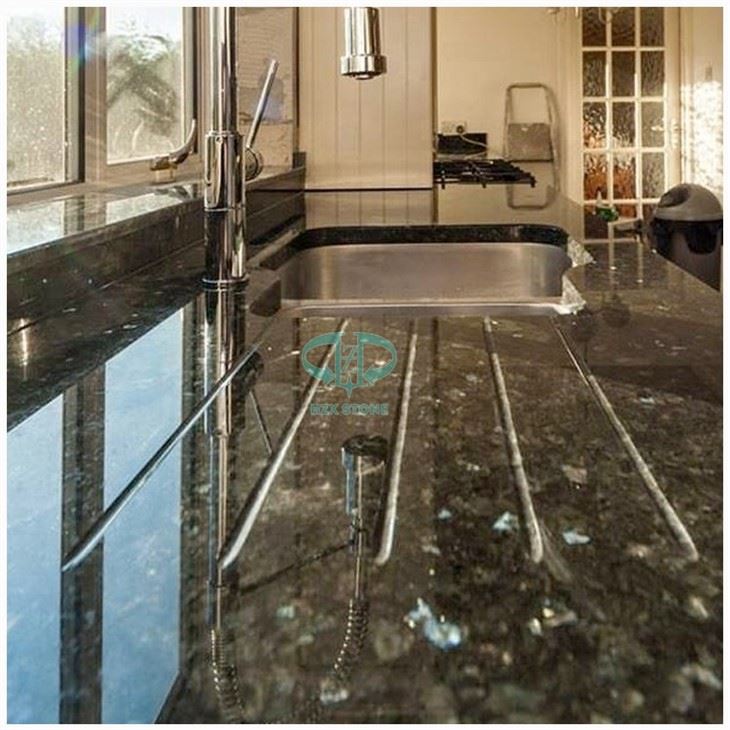Emerald Green Granite Kitchen Tops